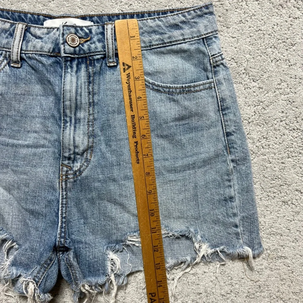 KanCan Jean Shorts Womens Medium Blue Light Wash‎ Denim High Rise Distressed Hem